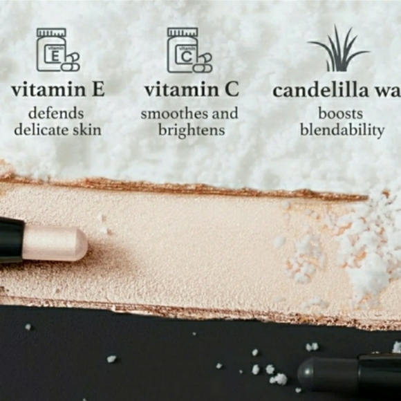 🦋 Julep Eyeshadow 101 Eyeshadow Stick (in Warm Gold Shimmer) - Picture 6 of 9